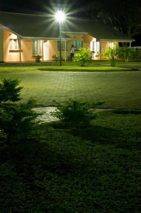 Victoria Apartments Ливингстон Экстерьер фото